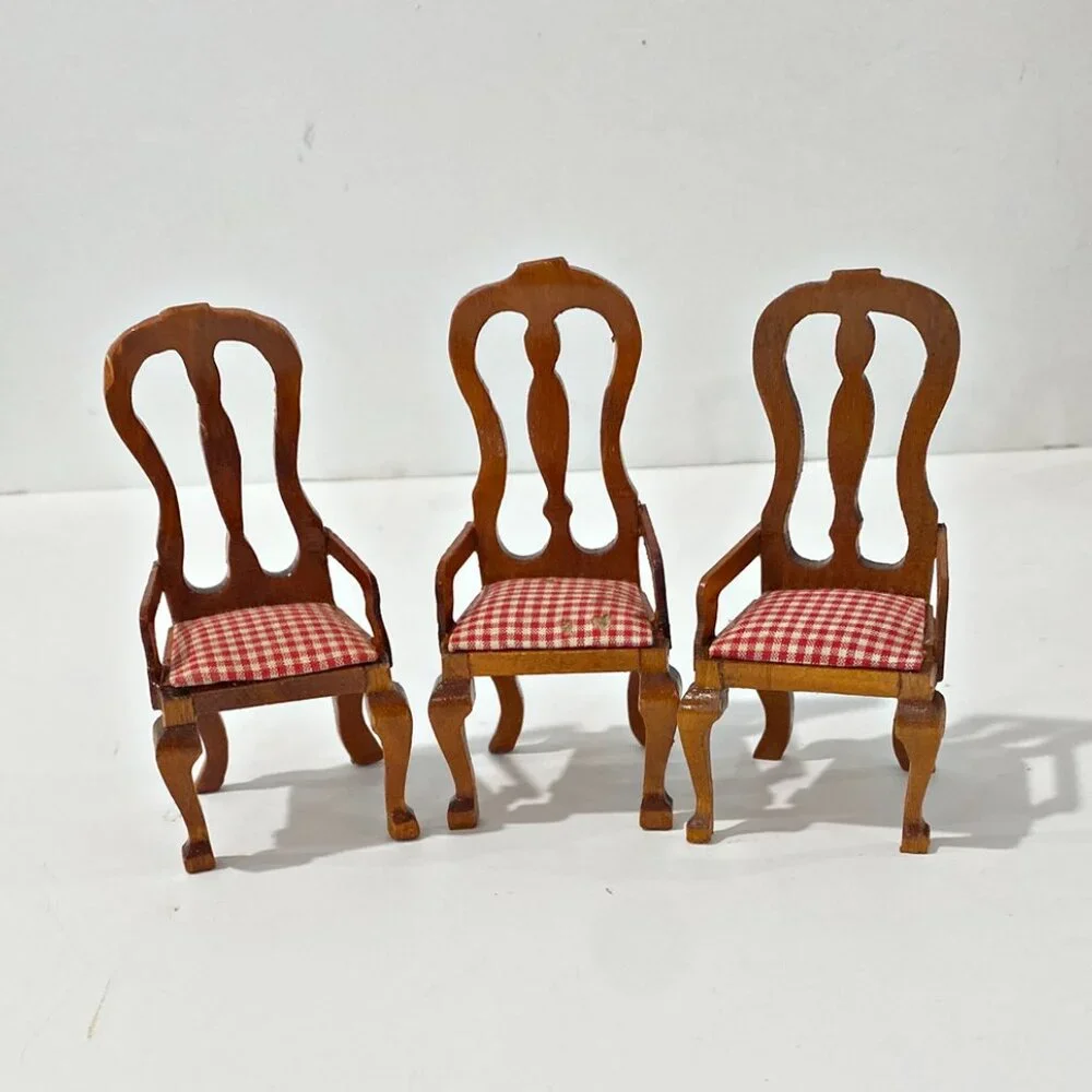 Dollhouse Furniture Three Hands Corp 5 Pc China Cabinet Buffet 3 Chair+ 2  Free - Picture 7 of 11